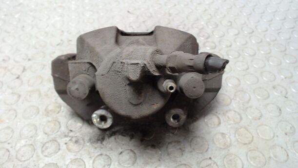 Foto: BREMSSATTEL VORN RECHTS eines Volvo S40 2.4