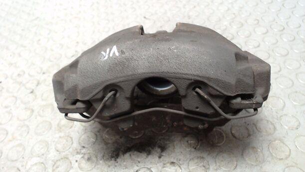 Foto: BREMSSATTEL VORN RECHTS eines Volvo S40 2.4