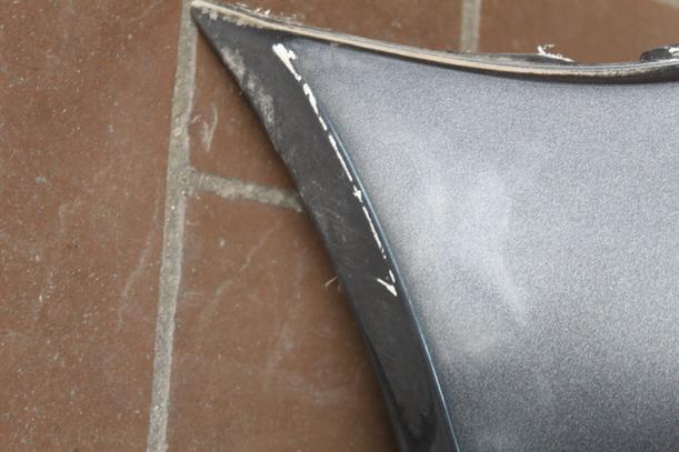 Foto: STOSSFÄNGER / STOSSSTANGE VORN (vor Facelift) eines Mercedes-Benz A 160 CDI CD Diamant