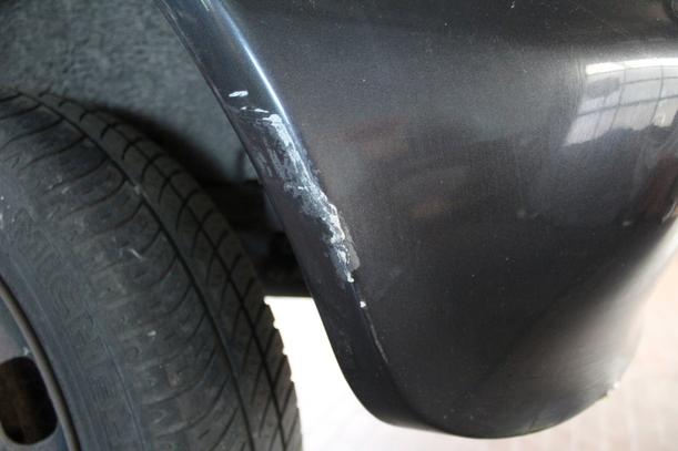 Foto: STOSSFÄNGER / STOSSSTANGE HINTEN eines Mercedes-Benz A 160 CDI CD Diamant