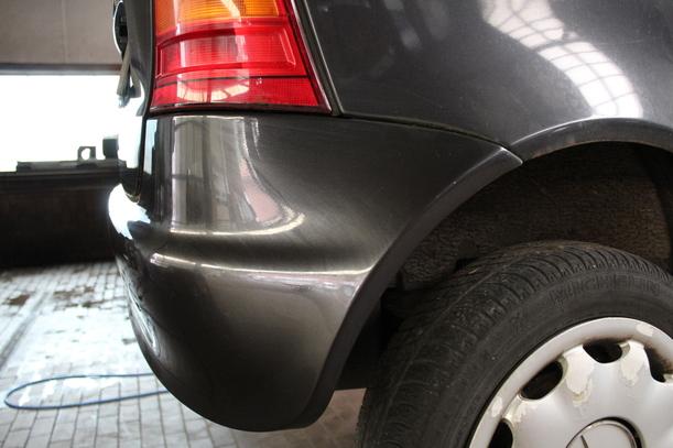 Foto: STOSSFÄNGER / STOSSSTANGE HINTEN eines Mercedes-Benz A 160 CDI CD Diamant