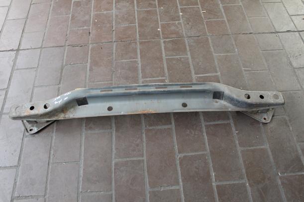 Foto: VERSTÄRKUNG HINTEN eines Peugeot 107 70 CD Diamant