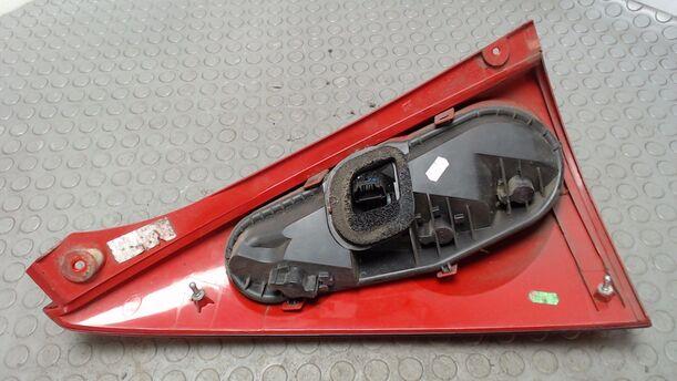 Foto: HECKLEUCHTE / RÜCKLEUCHTE RECHTS eines Peugeot 107 70 CD Diamant