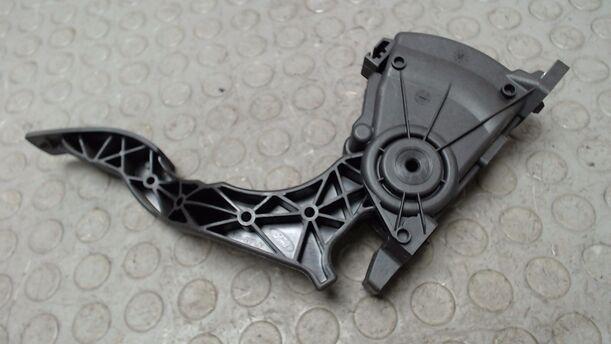 Foto: GASPEDAL eines Ford Fusion 1.25 Edition