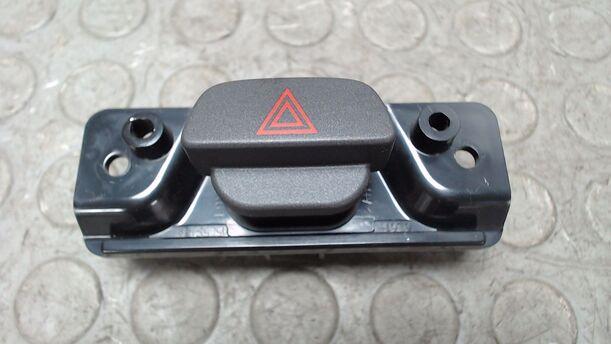 Foto: WARNBLINKSCHALTER eines Ford Fusion 1.25