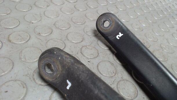 Foto: SCHEIBENWISCHERARME VORN eines Ford Fusion 1.25