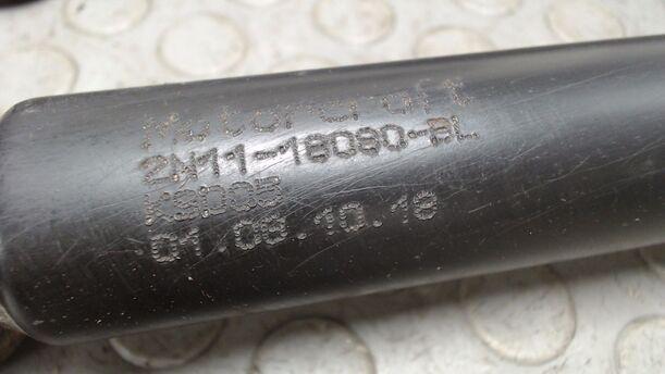 Foto: STOSSDÄMPFERSATZ HINTEN eines Ford Fusion 1.25