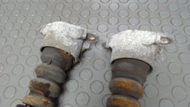 Foto: STOSSDÄMPFERSATZ HINTEN eines Ford Fusion 1.25