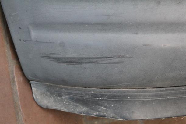 Foto: STOSSFÄNGER / STOßSTANGE VORN eines Opel Corsa
