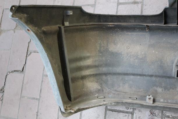 Foto: STOSSFÄNGER / STOßSTANGE VORN eines Opel Corsa