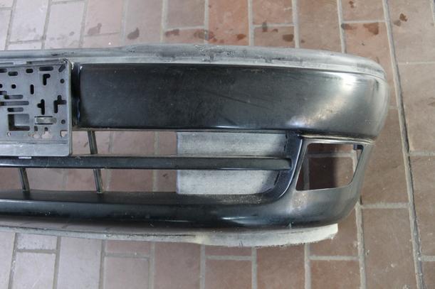 Foto: STOSSFÄNGER/ STOßSTANGE VORN eines Opel Astra Cabrio 1.8i