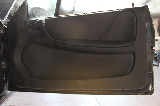 Foto: TÜR RECHTS ( CABRIO ) eines Opel Astra Cabrio 1.8i