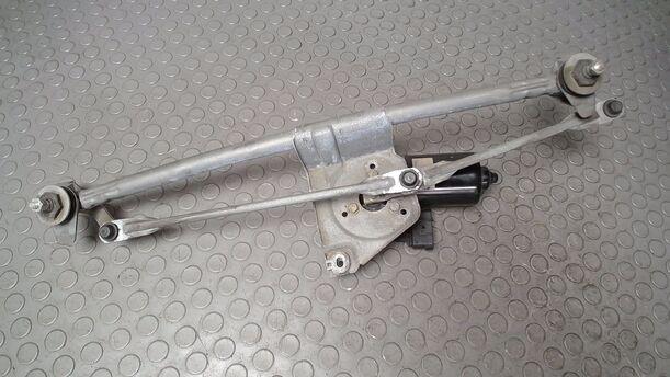 Foto: SCHEIBENWISCHERMOTOR VORN eines Opel Astra Cabrio 1.8i