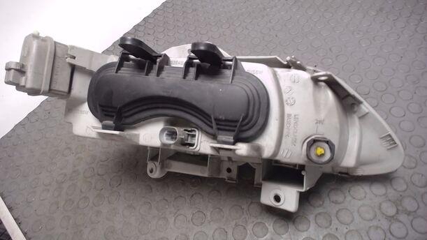 Foto: SCHEINWERFER LINKS (ZUBEHÖR) eines Renault Laguna Grandtour 2.0