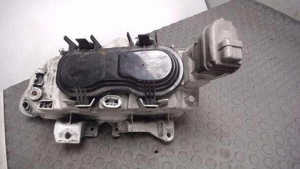 Foto: SCHEINWERFER RECHTS eines Renault Laguna Grandtour 2.0