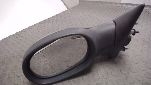 Foto: AUSSENSPIEGEL ELEKTR.VERSTELLBAR LINKS eines Renault Laguna Grandtour 2.0