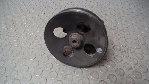 Foto: SERVOPUMPE/ PUMPE SERVOLENKUNG eines Opel Astra Cabrio 1.8i