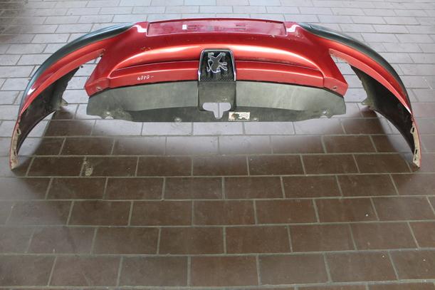 Foto: STOSSFÄNGER / STOßSTANGE VORN eines Peugeot 307 110 Automatik GL