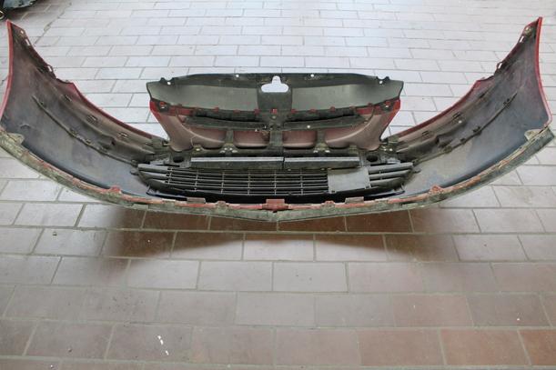 Foto: STOSSFÄNGER / STOßSTANGE VORN eines Peugeot 307 110 Automatik GL