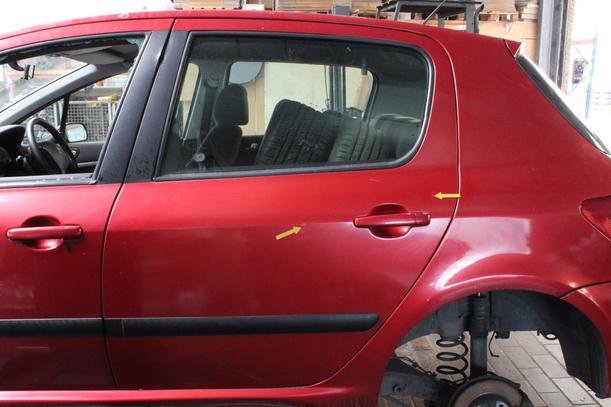 Foto: TÜR HINTEN RECHTS eines Peugeot 307 110 Automatik GL