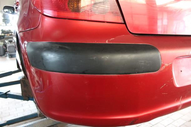 Foto: STOSSFÄNGER / STOßSTANGE HINTEN eines Peugeot 307 110 Automatik GL