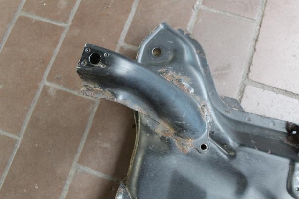 Foto: VORDERACHSE / ACHSKÖRPER eines Peugeot 307 110 Automatik GL