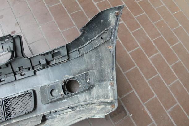 Foto: STOSSFÄNGER / STOßSTANGE VORN ( 6N2 ) eines VW Polo Highline