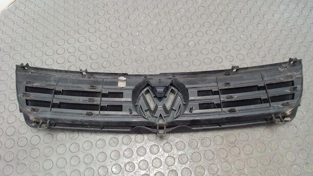 Foto: KÜHLERGRILL ( 6N2 ) eines VW Polo Highline