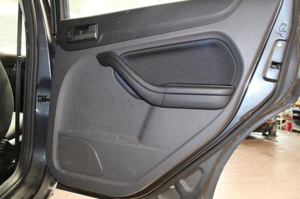 Foto: TÜR HINTEN RECHTS ( VOR FACELIFT ) eines Ford Focus Turnier 1.6 Ti-VCT Highline