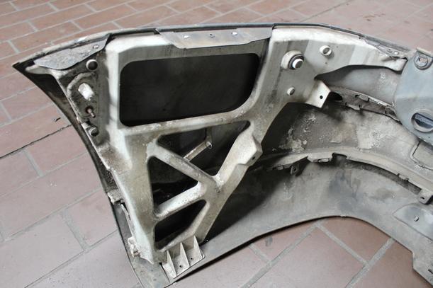 Foto: STOSSFÄNGER / STOßSTANGE HINTEN ( VOR FACELIFT ) eines Ford Focus Turnier 1.6 Ti-VCT Highline