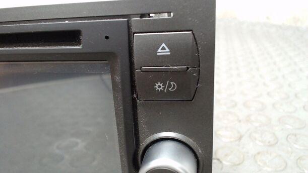 Foto: RADIO ( ZUBEHÖR ) eines Ford Focus Turnier 1.6 Ti-VCT Highline