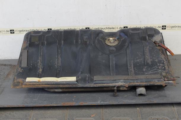 Foto: KRAFTSTOFFTANK eines VW GOLF L