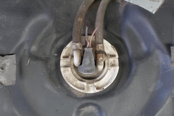 Foto: KRAFTSTOFFTANK eines VW GOLF L