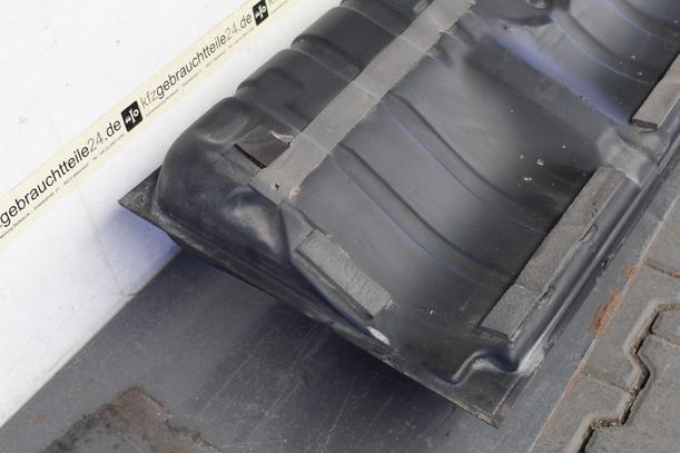 Foto: KRAFTSTOFFTANK eines VW GOLF L