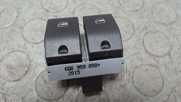 Foto: FENSTERHEBERSCHALTER VORN LINKS eines VW Fox 1.2 LS
