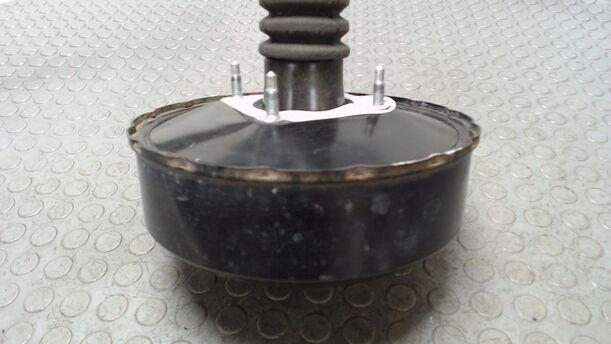 Foto: BREMSKRAFTVERSTÄRKER eines VW Fox 1.2 LS