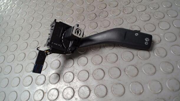 Foto: SCHEIBENWISCHERSCHALTER eines VW Golf 1.4 Jeans