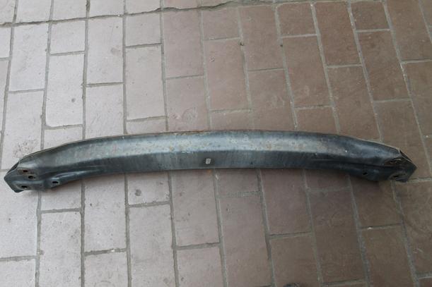 Foto: VERSTÄRKUNG  VORN eines Mitsubishi Colt CZ3 1.3 Jeans