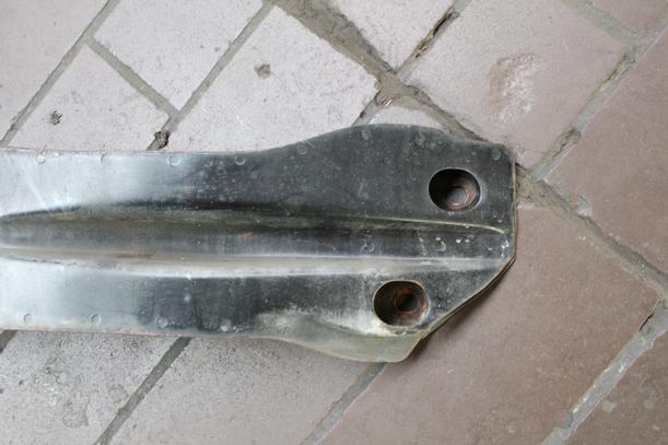 Foto: VERSTÄRKUNG  VORN eines Mitsubishi Colt CZ3 1.3 Jeans