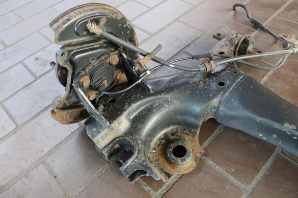 Foto: HINTERACHSE eines Mitsubishi Colt CZ3 1.3 Jeans