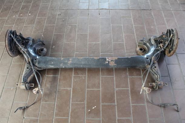 Foto: HINTERACHSE eines Mitsubishi Colt CZ3 1.3 Jeans