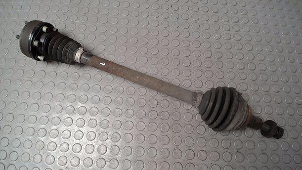 Foto: ANTRIEBSWELLE LINKS eines VW Golf 1.4 Jeans