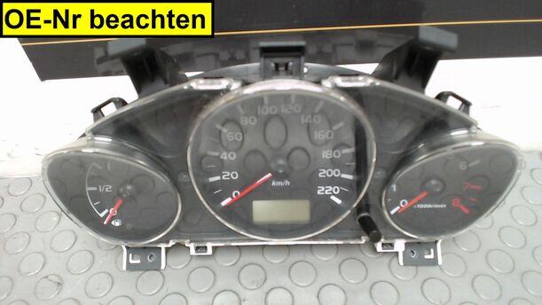 Foto: TACHOEINHEIT / KOMBIINSTRUMENT eines Mitsubishi Colt CZ3 1.3 255 541/Z24