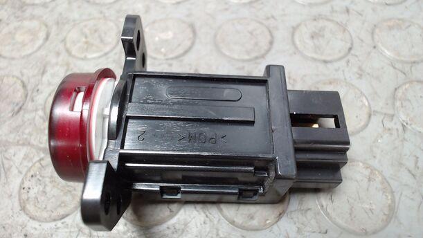 Foto: WARNBLINKSCHALTER eines Mitsubishi Colt CZ3 1.3 255 541/Z24