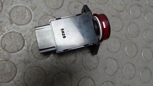 Foto: WARNBLINKSCHALTER eines Mitsubishi Colt CZ3 1.3 255 541/Z24