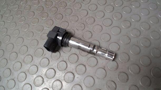 Foto: ZÜNDSPULE eines VW Golf 1.4 255 541/Z24