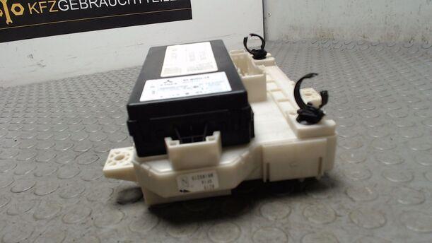 Foto: SICHERUNGSKASTEN / RELAISKASTEN eines Mitsubishi Colt CZ3 1.3 255 541/Z24