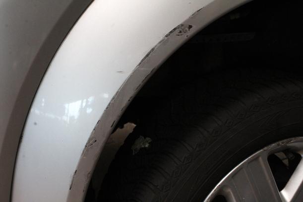 Foto: KOTFLÜGEL LINKS eines Audi A2 1.4 255 592/Z24