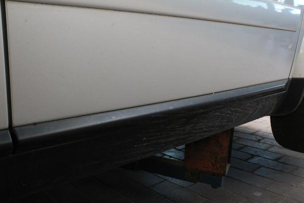 Foto: TÜR VORN RECHTS eines Audi A2 1.4 255 592/Z24