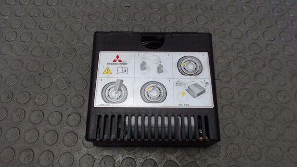 Foto: KOMPRESSOR / LUFTKOMPRESSOR eines Mitsubishi Colt CZ3 1.3 255 592/Z24
